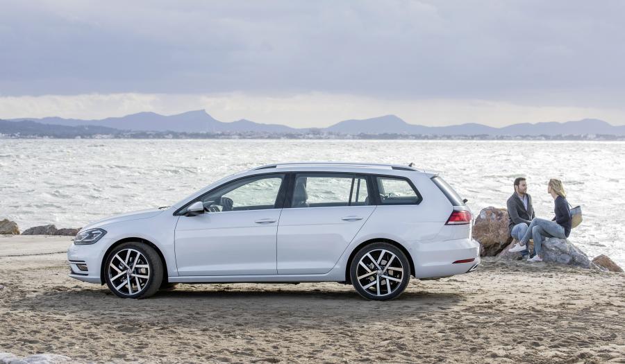  Volkswagen Golf TDI Variant 2017 года  (WW) (фото 15 из 31)